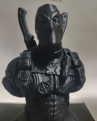 Deadpool bust figure
