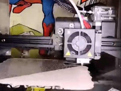 3d printer printing red item in realtime