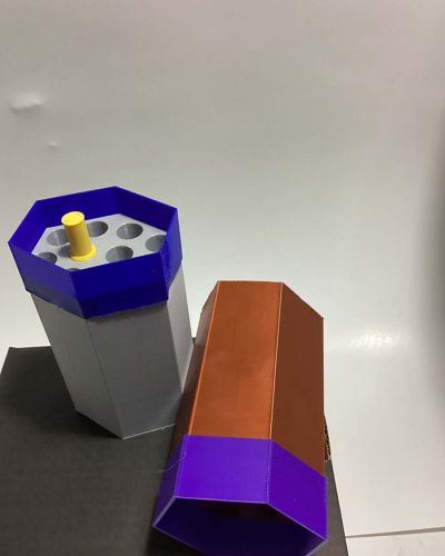 Queen rollers grey and brown